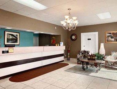 Motel Super 8 By Wyndham Williamsburg Restaurant photo